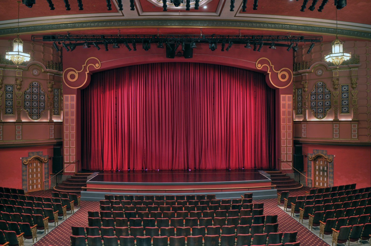 Places to go if you are a theatre lover