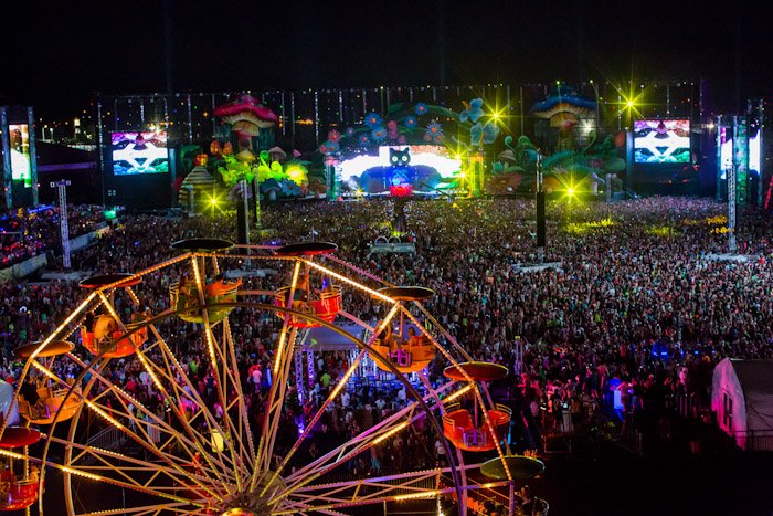 4 Reasons Why You Must Attend EDC: The Biggest Music Festival Of This Year In Delhi