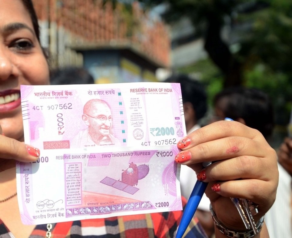 This Startup Home Delivers New Currency Notes To Your Doorstep