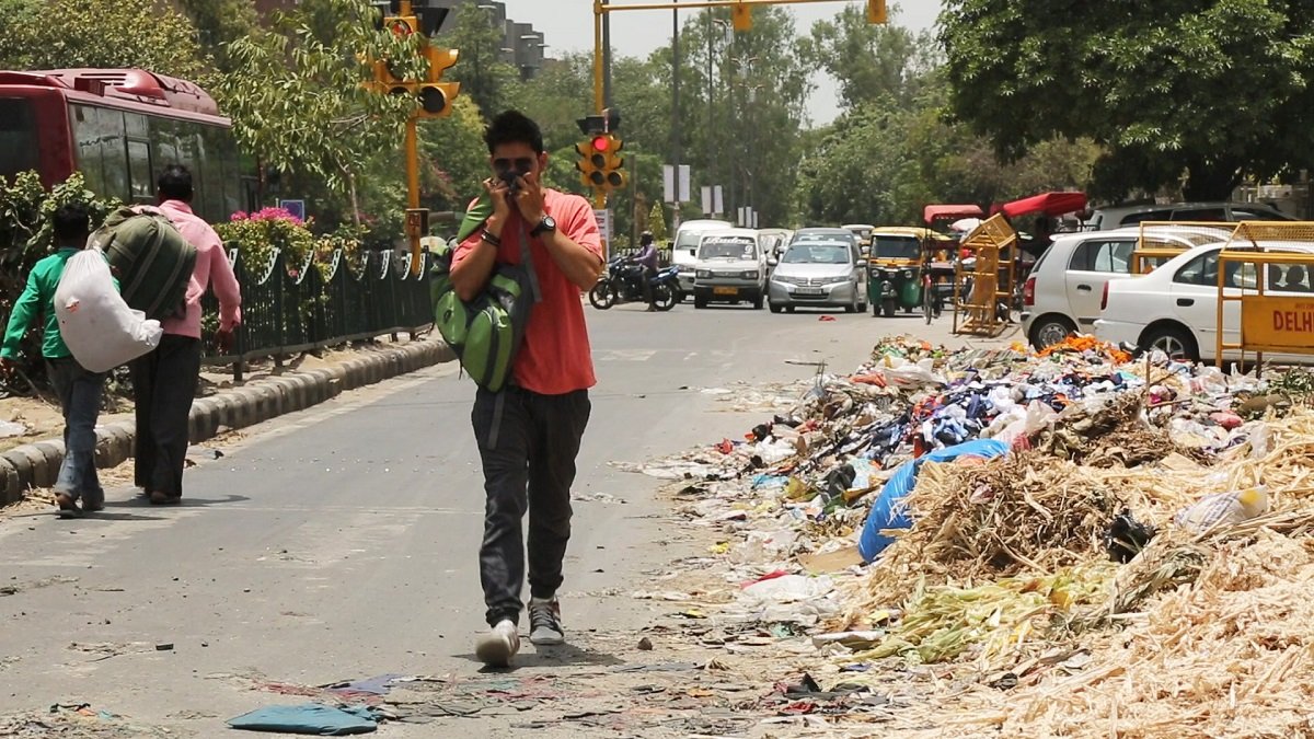 NGT Mandates 10,000 Rupee Fine For Throwing Solid Waste On Streets!