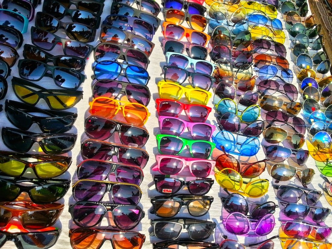 Go Mad Buying First Copies Of Designer Sunglasses At These Top 5 Markets In Delhi!