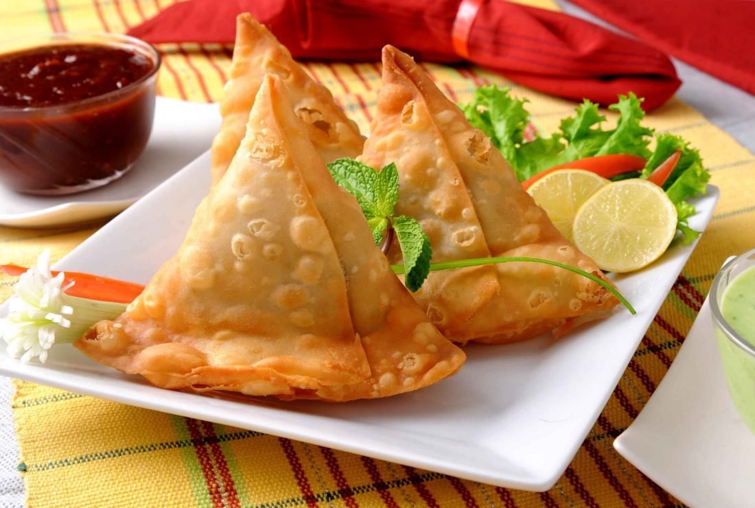 You Haven't Lived, If You've Not Hogged On Pasta White And Shahi Paneer Samosa!
