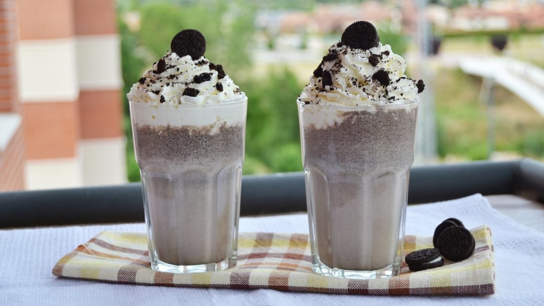 11 Different Shakes And DIY Hookah Flavours This Rooftop Cafe Is Absolutely Smashing!