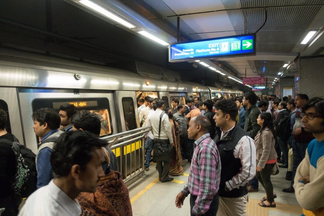 OMG! Delhi Metro To Increase Travel Fare From October!!