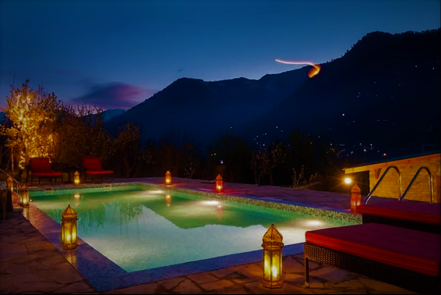 This Homestay In Manali Offers Hillside Pool, Jacuzzi With A View & Sun Deck!