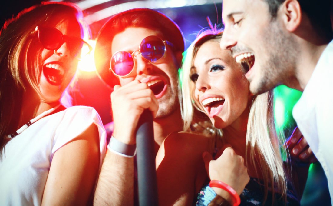 Sing Your Heart Out At These 5 Amazing Karaoke Nights In Delhi
