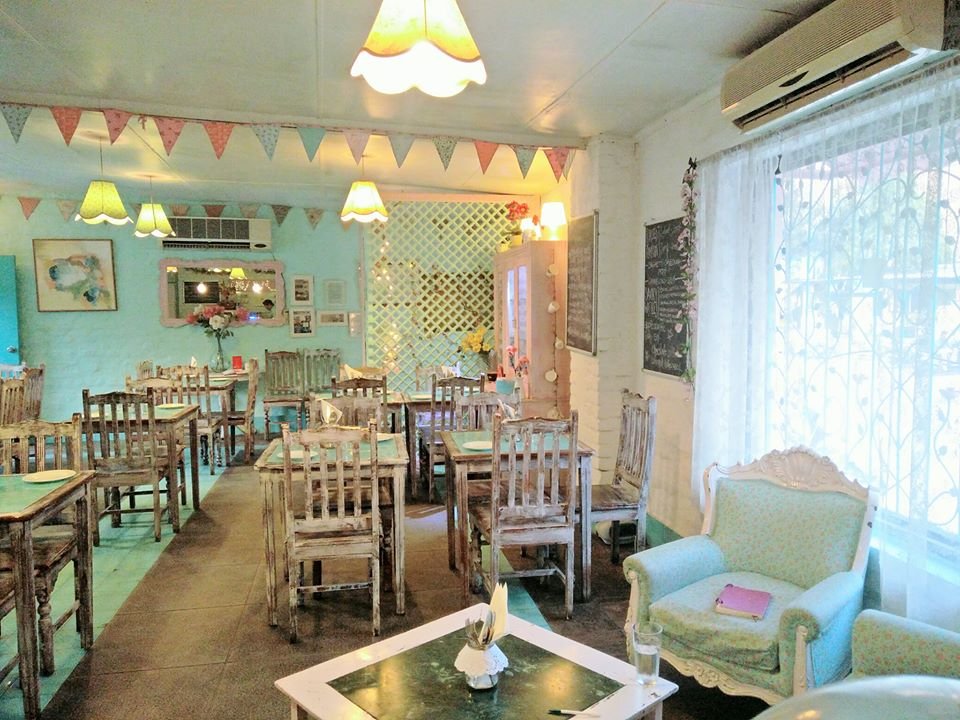 5 Instagram Famous Cafes Near Champa Gali That Are Oh-So-Gorgeous