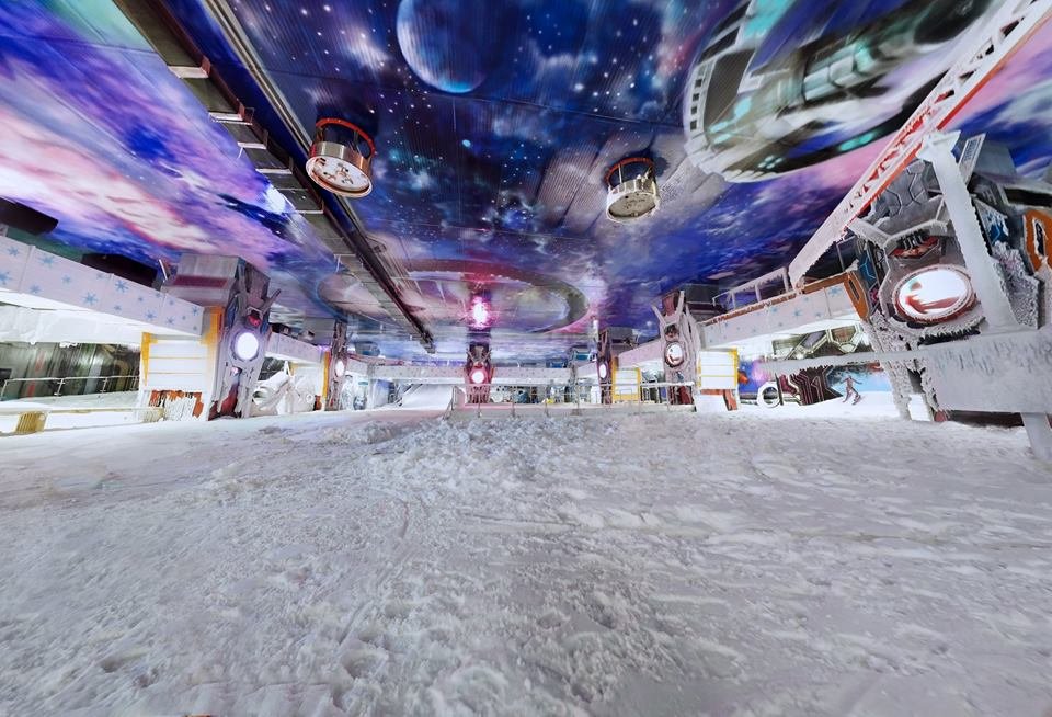 Asia’s Largest Indoor Ski Resort Is Now Open In Noida With Snow Shows & More!