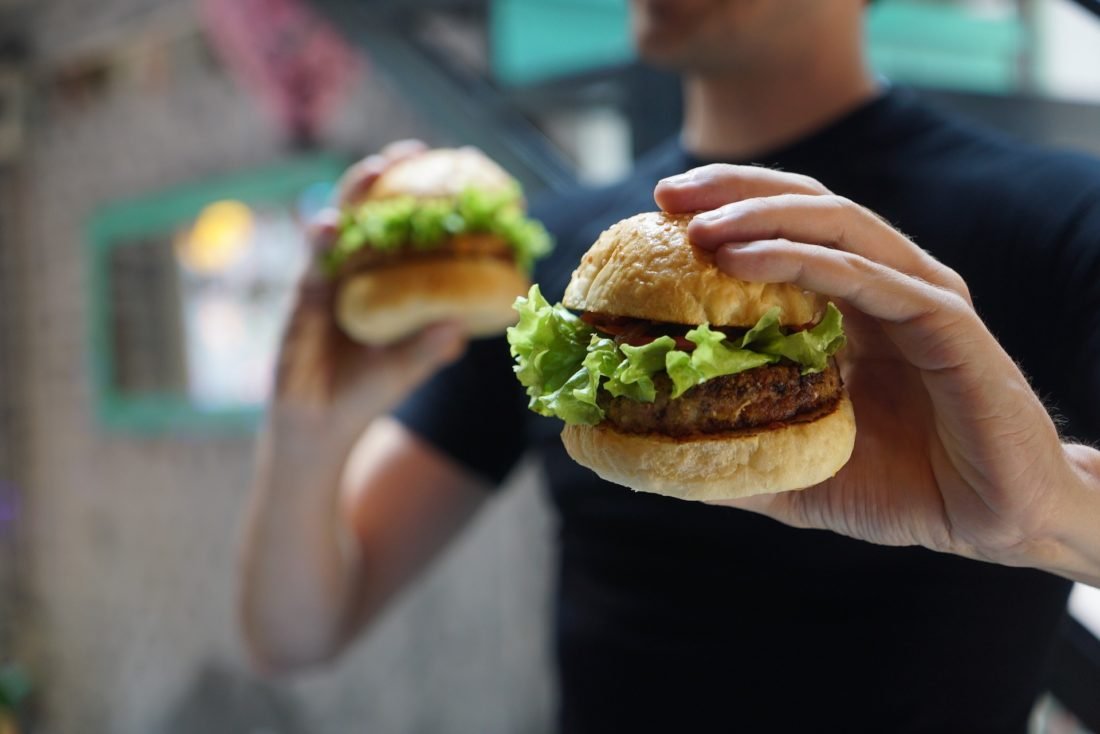 Bored Of McDonald’s? Gurgaon’s New Shack-Star Offers Burgers Starting INR 35