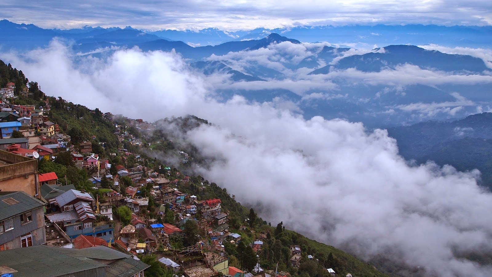 Plan Your Summer Breaks At These Hill Stations Not More Than 12 Hours From Delhi