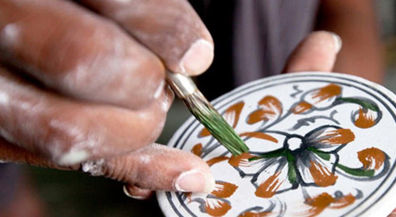 Learn The Intricate Jaipur Blue Pottery This Weekend!