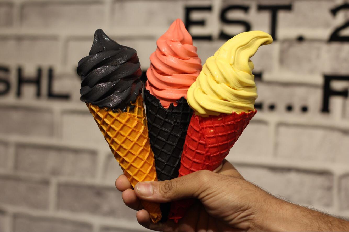 Get Funny Faces Made On Your Ice Cream Cones At This Cute Outlet!